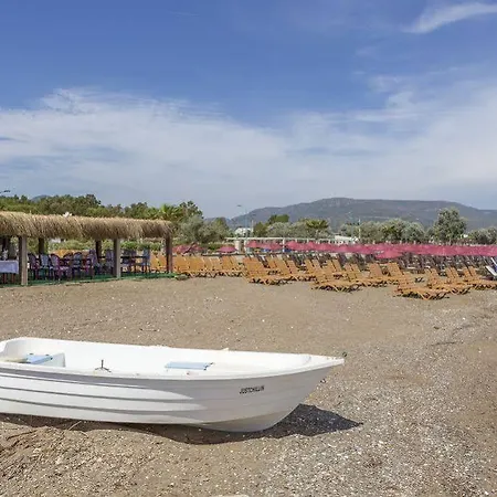 Hotel Santa Family Club