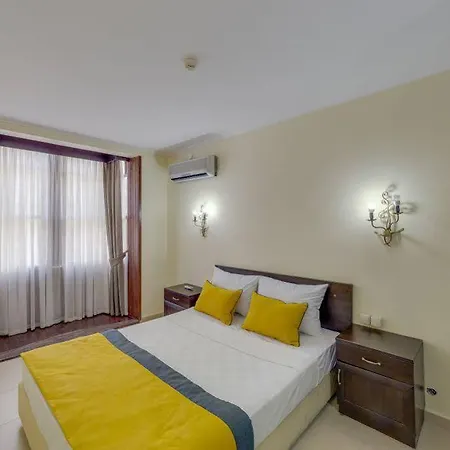 Santa Family Club Hotel 4*