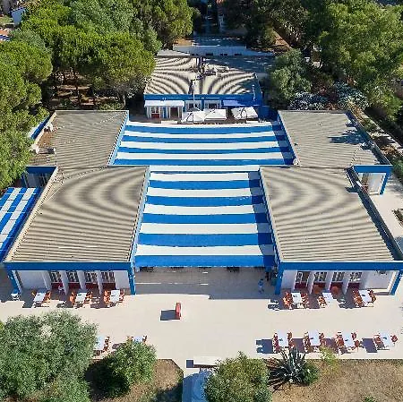 Santa Family Club Hotel 4*