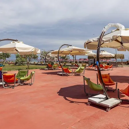 Hotel Santa Family Club