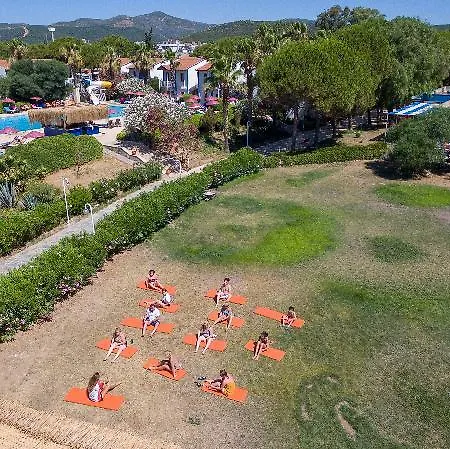 Santa Family Club 4* Seferihisar