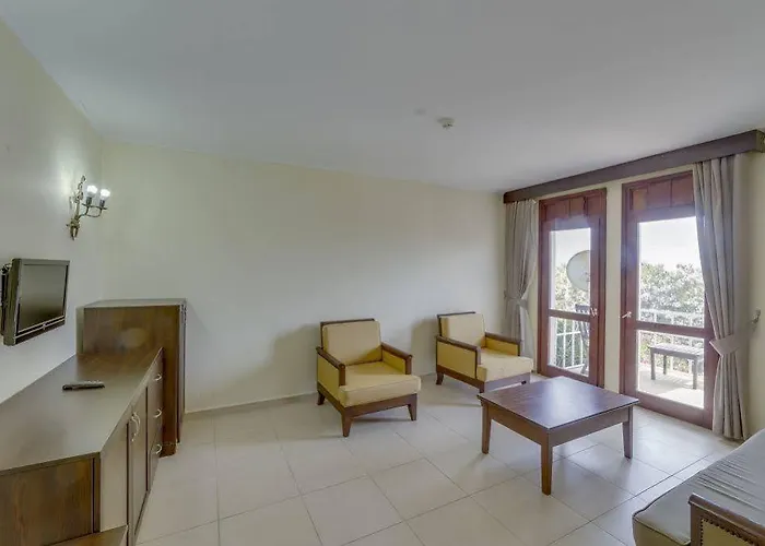 Otel Santa Family Club 4*