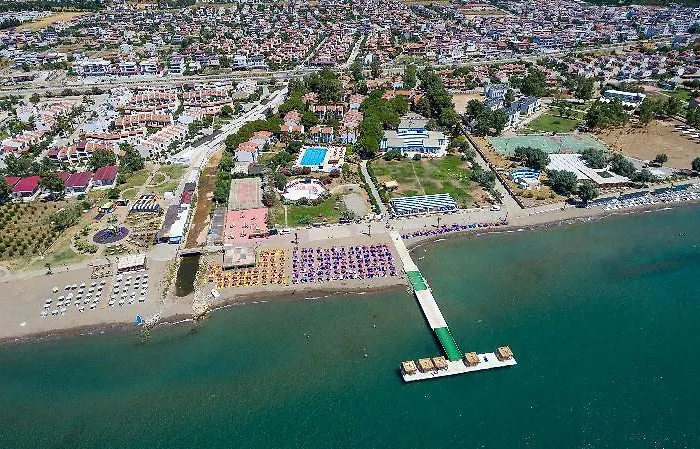 Santa Family Club 4* Seferihisar