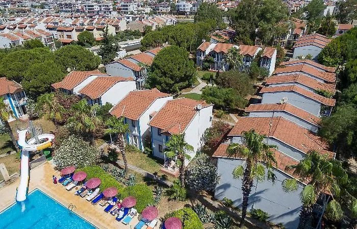 Santa Family Club Otel 4*