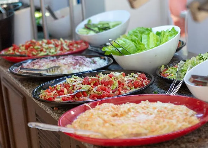 Santa Family Club Otel Seferihisar