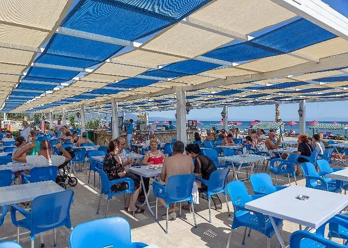 Santa Family Club Otel